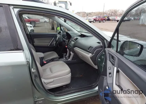 2015 Subaru Forester 2.5I Limited z USA, uszkodzony, nr VIN JF2SJARC0FH540856